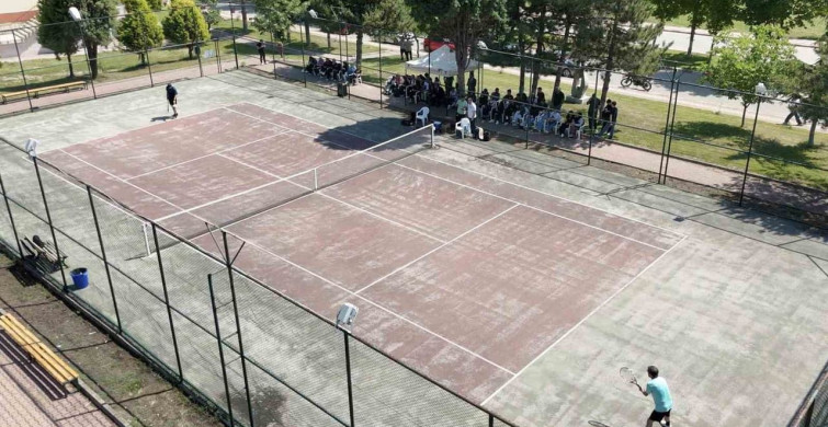 BŞEÜ'de İlk Tenis Turnuvası Hayata Geçirildi