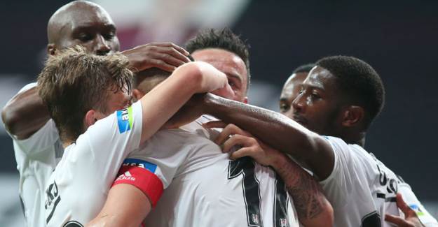 Bu Futbolcu Beşiktaş'ı En Az 10 Sene Götürür