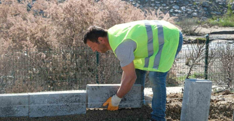 Buharkent'te Yeni Yol Yapım Çalışmaları Başladı