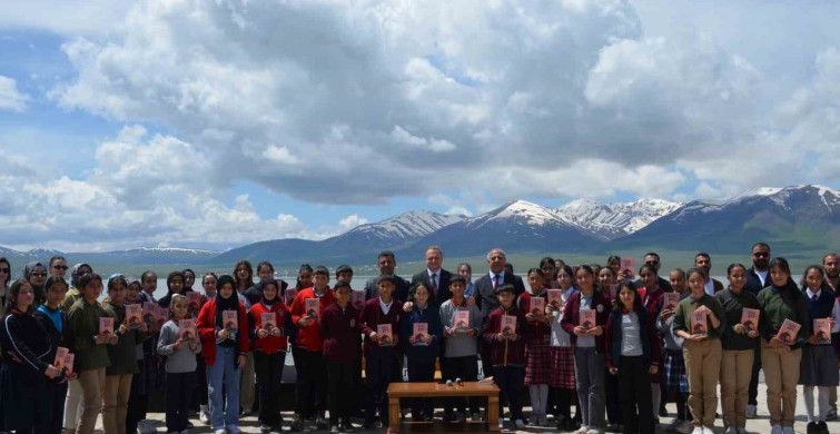 Bulanık'ta 'Son Ayı' Kitap Söyleşisi