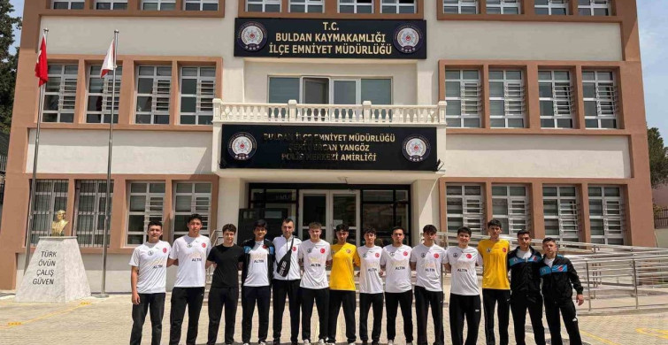 Buldan Dörteylül Futbol Takımı Çeyrek Finale Yükseldi