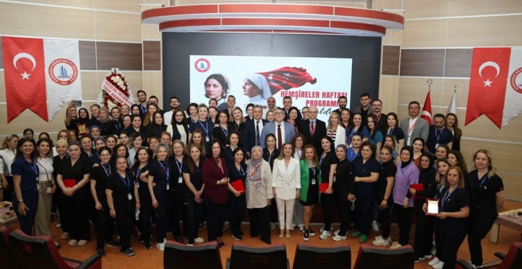 Bülent Ecevit Üniversitesi'nde Hemşirelere Vefa