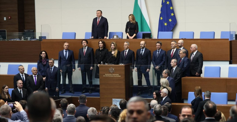 Bulgaristan'da Geçici Hükümet Göreve Başladı