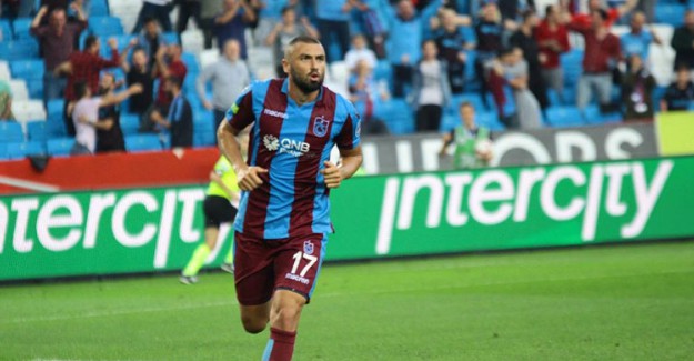 Burak Yılmaz, Beşiktaş’a Transferini Duyurdu!