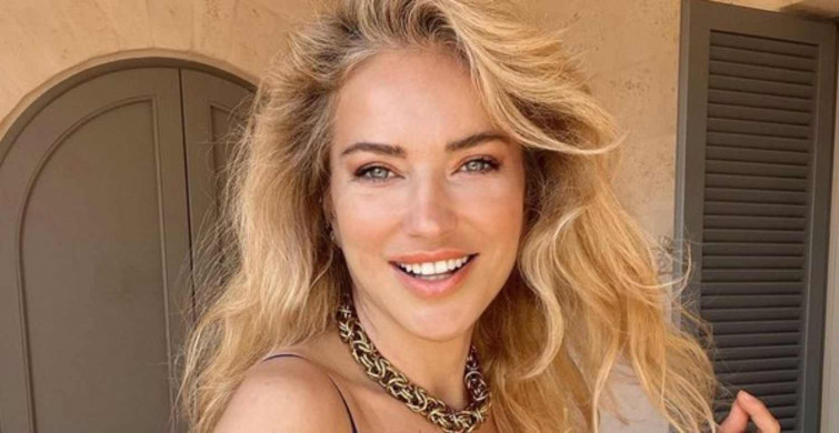 Burcu Esmersoy'dan olay pozlar! Ünlü sunucunun paylaşımına ' Yaktın ablacım buraları ', ' Alev alev ' yorumları geldi Burcu Esmersoy'un yürek hoplatan sosyal medya paylaşımları