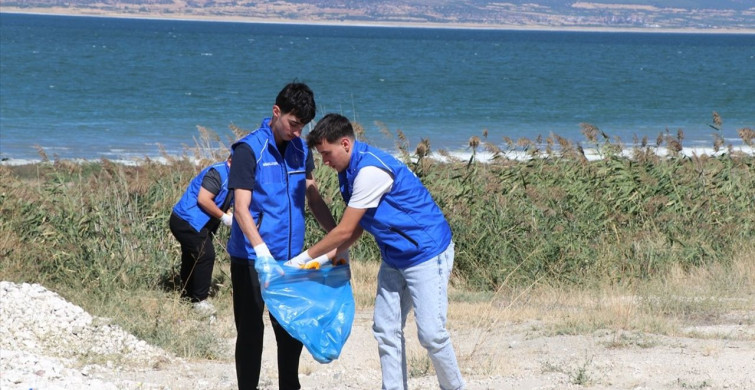Burdur Gölü'nde Temizlik Seferberliği