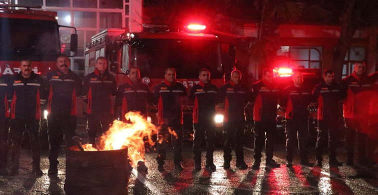 Burdur İtfaiye Ekibi Deprem Şehitlerini Andı