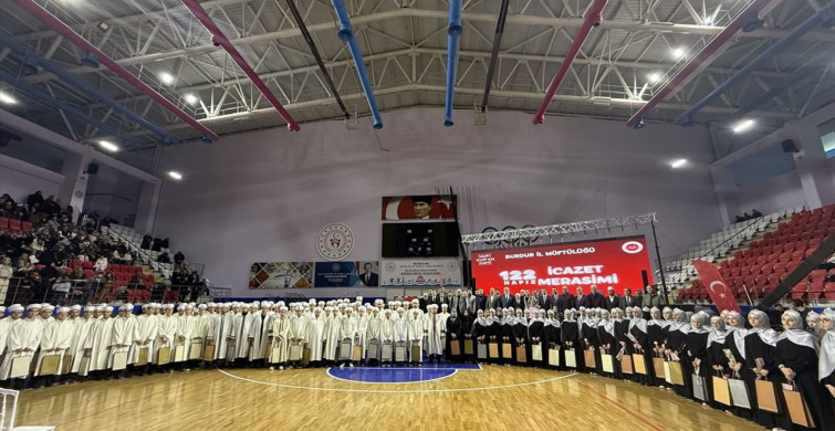 Burdur'da 122 Hafız İcazet Töreni Düzenlendi