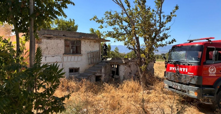 Burdur'da 5.7 Büyüklüğünde Deprem Senaryolu Tatbikat