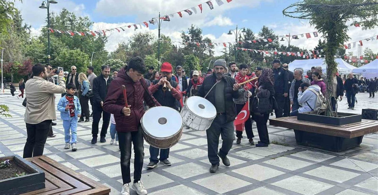 Burdur'da Engelli Gençler Temsili Askerlik Görevine Uğurlandı