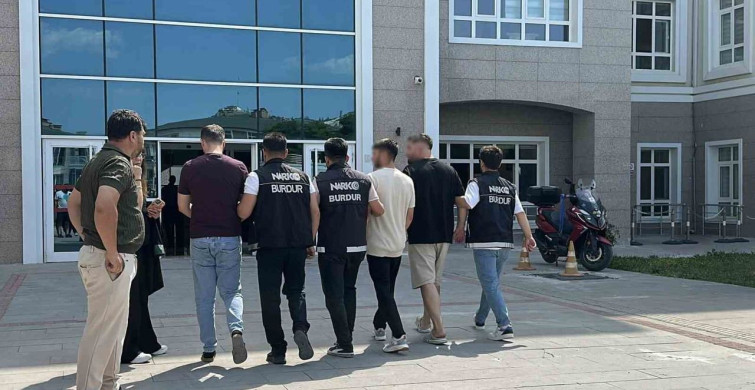 Burdur'da öğretmenlikten ihraç edilen şahıs, uyuşturucu ticaretinden tutuklandı