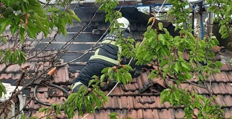 Burdur'da Yangın: 1 Kişi Dumandan Etkilendi, Kedi Kurtarıldı