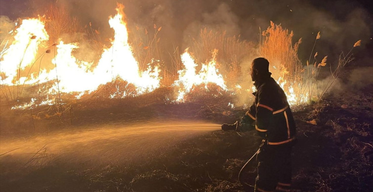 Burdur'daki Sazlık Yangını Kontrol Altına Alındı