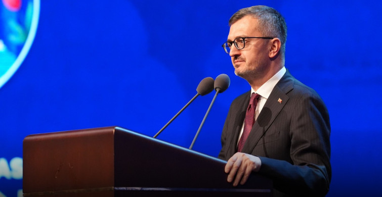 Burhanettin Duran: “Çocukların Sesi İnsanlığın Umudu”