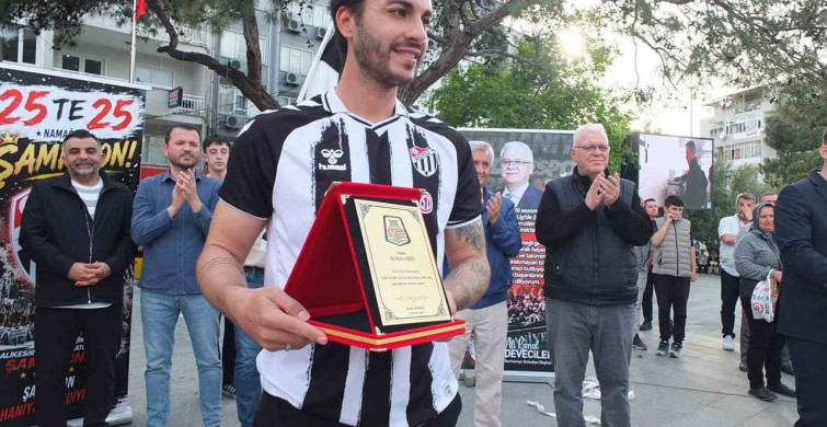 Burhaniye Belediyespor'un Namağlup Şampiyonluğu