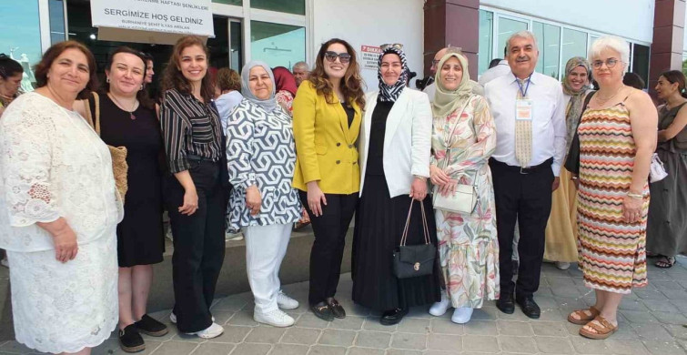 Burhaniye Yıl Sonu Sergisi Büyük İlgi Gördü