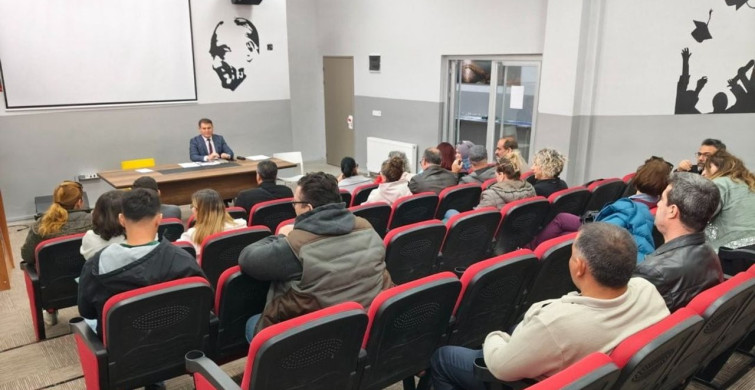 Burhaniye'de 19 Mayıs Sergileri için Planlama Toplantısı
