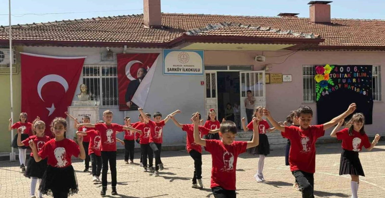 Burhaniye'de Bilim Fuarı Heyecanı
