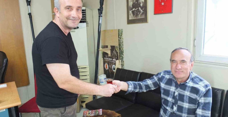 Burhaniye’de Çay Keyfi: Şakir Cihan’ın Usta Çayı