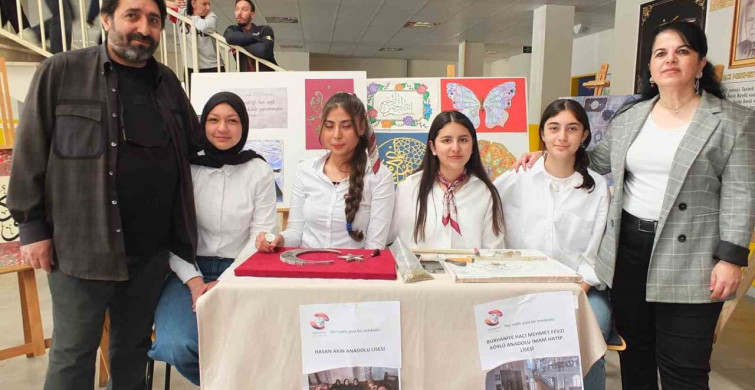 Burhaniye'de Filoğrafi Kursu Sergisi Büyük İlgi Gördü