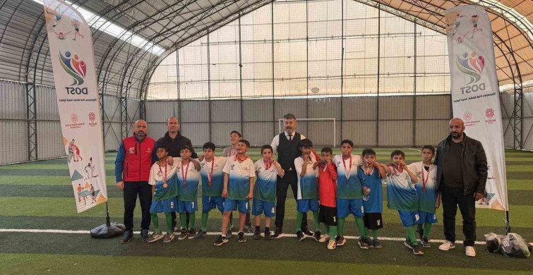 Burhaniye’de Roman Çocuklar İçin Spor Seçmeleri Düzenlendi