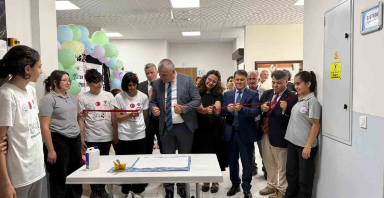 Burhaniye'de TÜBİTAK 4006-A Bilim Fuarı Heyecanı