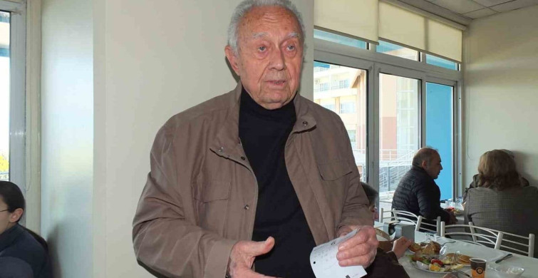 Burhaniye'de Yüksek Öğrenim Derneği Üyeleri Kahvaltıda Bir Araya Geldi