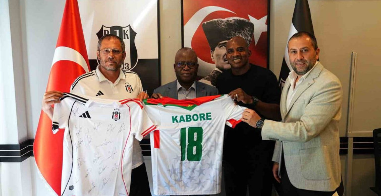 Burkina Faso büyükelçisinden Beşiktaş futbol akademisine ziyaret