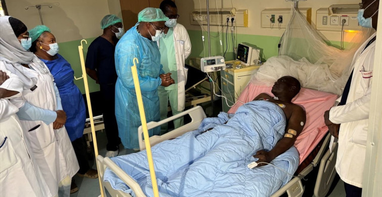 Burkina Faso Sağlık Bakanı Kargougou'dan Türk Hekimlere Ziyaret