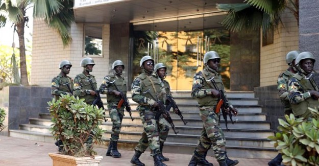 Burkina Faso'daki Saldırıda 7 Asker ve 35 Sivil Yaşamını Yitirdi