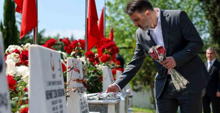 Bursa Büyükşehir Belediyesi Başkan Vekili Şahin Biba, 15 Temmuz'un yıldönümünü kutladı