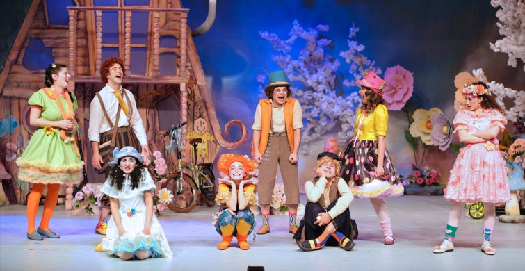 Bursa Devlet Tiyatrosu'ndan Bencil Dev Prömiyeri