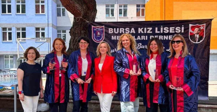 Bursa Kız Lisesi Mezunları Geleneksel Mantı Günü'nde Buluştu