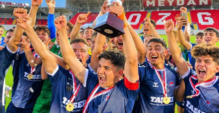 Bursa Orhangazi Futbol Kulübü, U18 Türkiye şampiyonu oldu