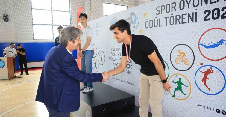 Bursa Uludağ Üniversitesi Spor Oyunları Şampiyonları Ödüllendirildi