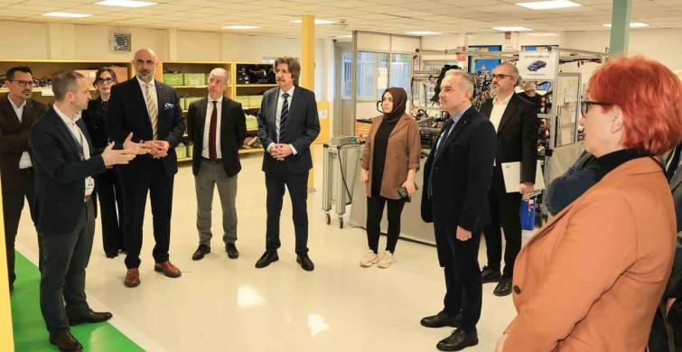 Bursa Uludağ Üniversitesi ve OYAK Renault'tan İş Birliği Ziyareti