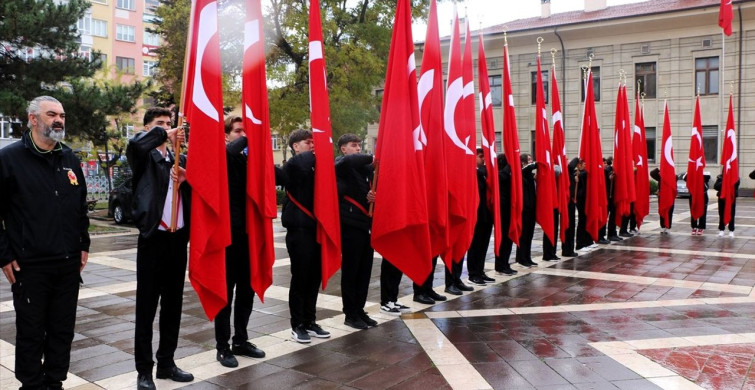 Bursa ve Çevresinde Öğretmenler Günü Coşkuyla Kutlandı