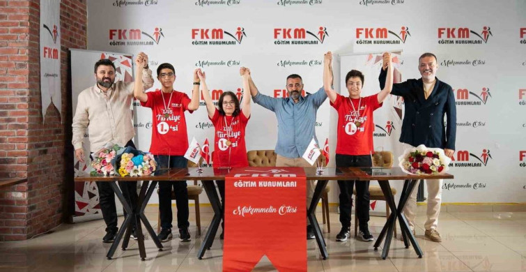 Bursa'da aynı okuldan 3 öğrenci 2026 LGS'de Türkiye birincisi oldu
