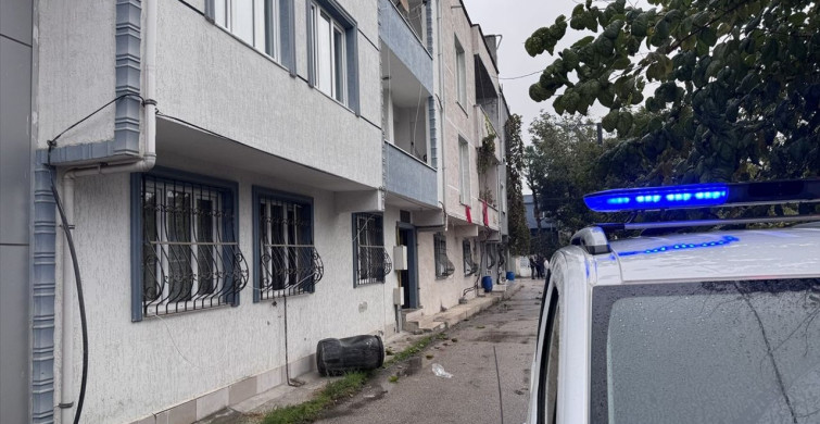 Bursa'da Baba Balkondan Düştü