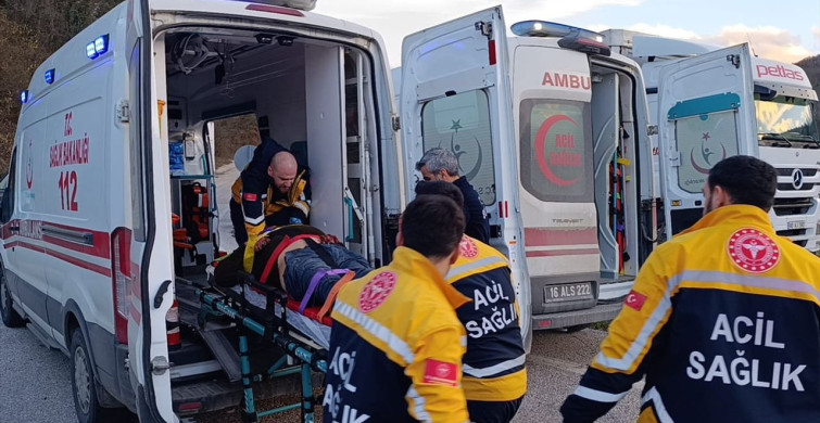 Bursa'da Beton Mikseri Devrildi, Sürücü Ağır Yaralandı