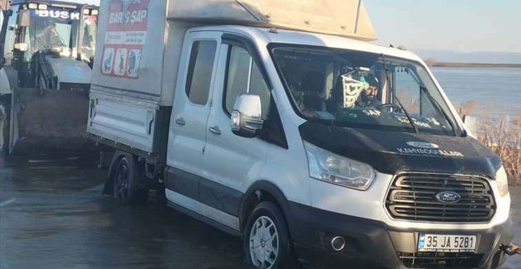 Bursa'da Çapraz Çayı Taştı