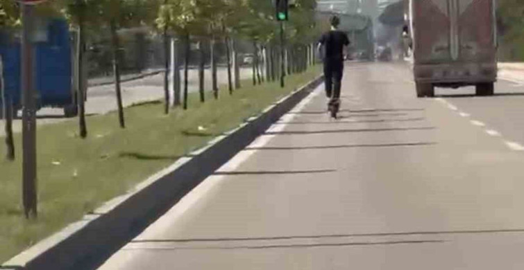 Bursa’da elektrikli scooter sürücüsünün tehlikeli yolculuğu görüntülendi