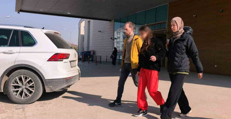 Bursa'da Genç Kızların Bıçaklı Kavgası: 1 Kişi Tutuklandı