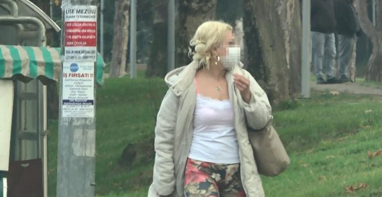 Bursa'da Gündüz Saatlerinde Fuhuş Yaparken Yakalandı!