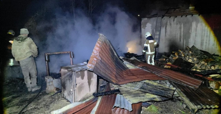 Bursa'da İki Katlı Evde Yangın Çıktı