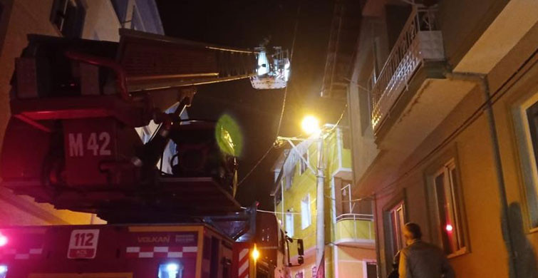 Bursa’da Korkutan Yangın:2 Kişi Hastaneye Kaldırıldı