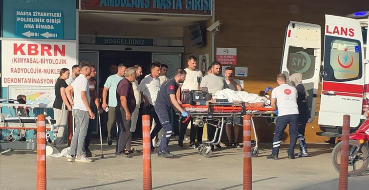 Bursa'da Motosiklet ve Kamyon Çarpışması: 2 Yaralı