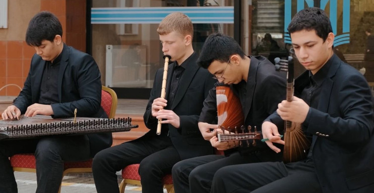 Bursa'da Öğretmenler Günü İçin Özel Beste