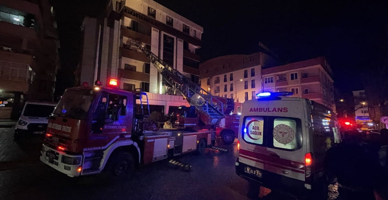 Bursa'da Otelde Yangın: 8 Kişi Dumandan Etkilendi