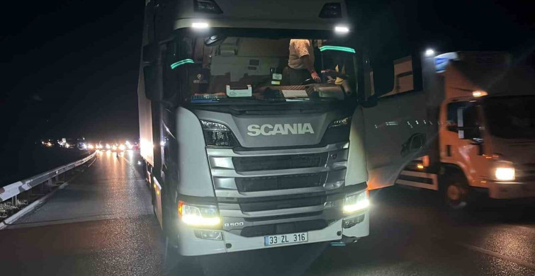 Bursa’da otobanda tırın çarptığı kişi yaşamını yitirdi